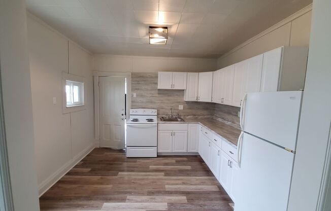 1 bed, 1 bath, 650 sqft, $650