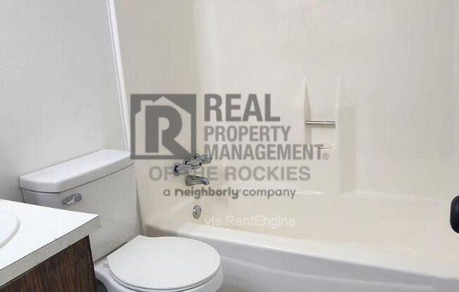 1 bed, 1 bath, 605 sqft, $895, Unit F301