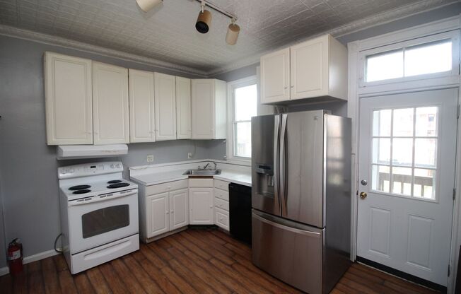 2026/2027 JHU Off-campus Large 5bd/2.5ba home w/ Parking Spot! Available 6/9/26