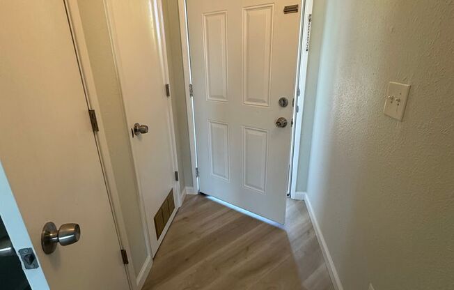 1 bed, 1 bath, $2,050, Unit 127D