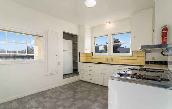 2432 Webb Ave #A - 1 bedroom | 1 bath