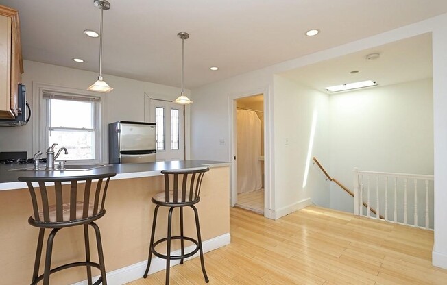11 BELL CT