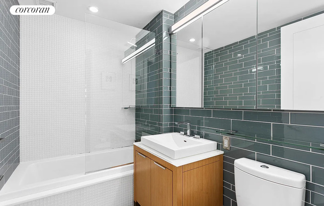 3 beds, 3 baths, 2,190 sqft, $20,500, Unit PH1D