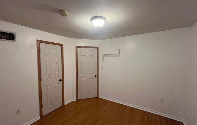 1 bed, 1 bath, 725 sqft, $1,500, Unit 2nd Floor - 702
