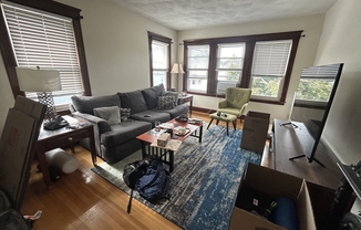 3 beds, 1 bath, 1,400 sqft, $3,100, Unit 1