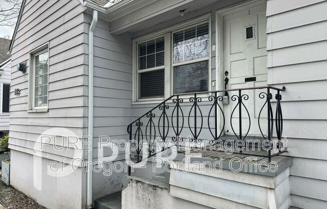 715 NE 20 AVE