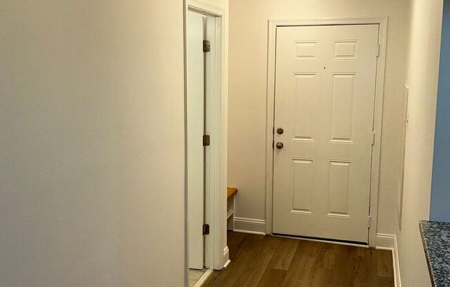Beautiful 3BR 2BA condo located in the Decoverly neighborhood of Rockville