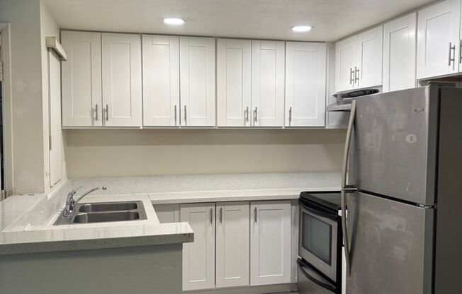 Upgraded 1 Bedroom Condo in Mission Valley for Lease