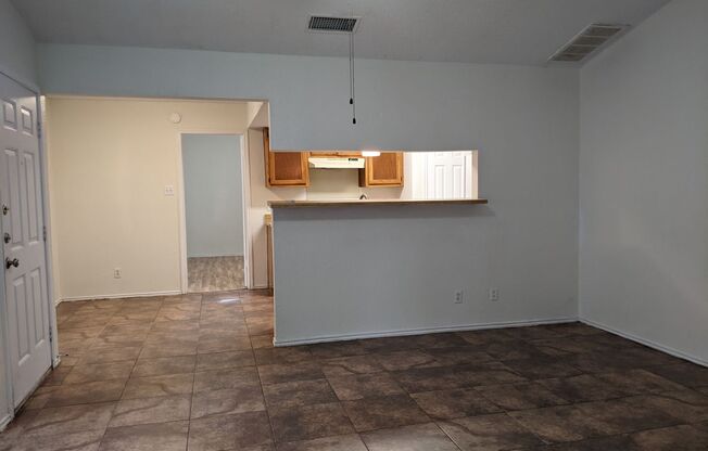 3 beds, 2 baths, 1,058 sqft, $1,600, Unit A