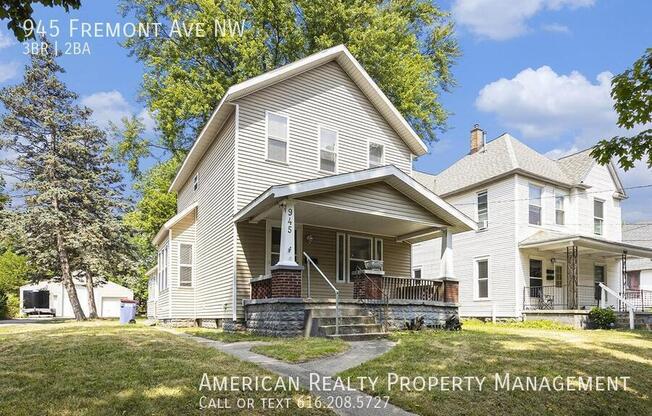 945 FREMONT AVE NW