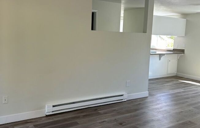 1 bed, 1 bath, 640 sqft, $1,400, Unit 335-215