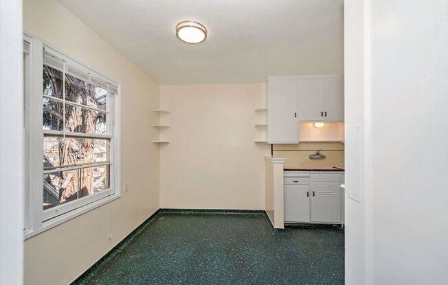 1 bed, 1 bath, $2,000