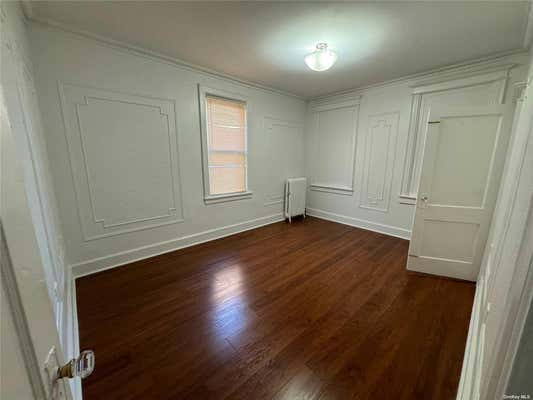 3 beds, 1 bath, $3,500, Unit 2