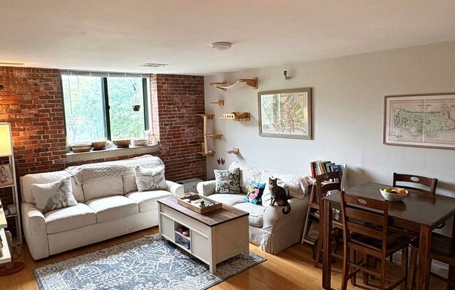 Charlestown Navy Yard - Garage Parking - Pool - Gym - Central heat / AC