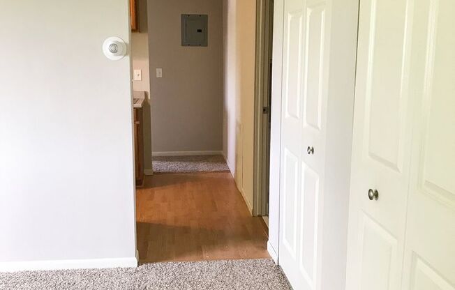 Experience Cozy Living in Our One-Bedroom Condo in New Hope for $1299!