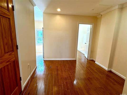 3 beds, 1 bath, $2,595, Unit 2