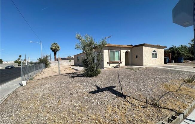 4 BED HOME FOR RENT!