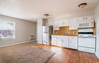 1059 Woods Ferry Road (Pinewood Apartments)