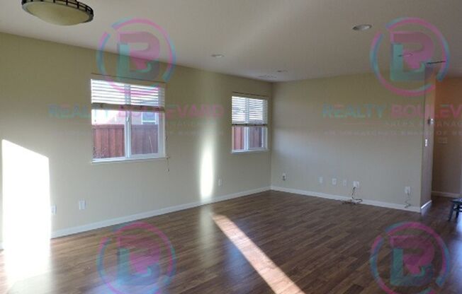 Stunning 4-Bedroom Home with Scenic Views in Damonte Ranch!