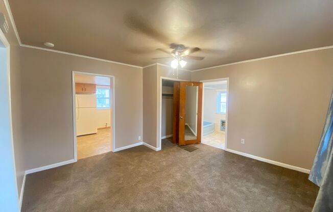 2 beds, 1 bath, $1,200