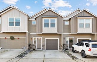 Gorgeous Townhome in Ridgefield!