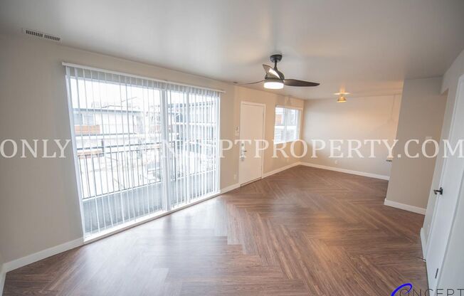 2 beds, 1 bath, 902 sqft, $1,695, Unit 14