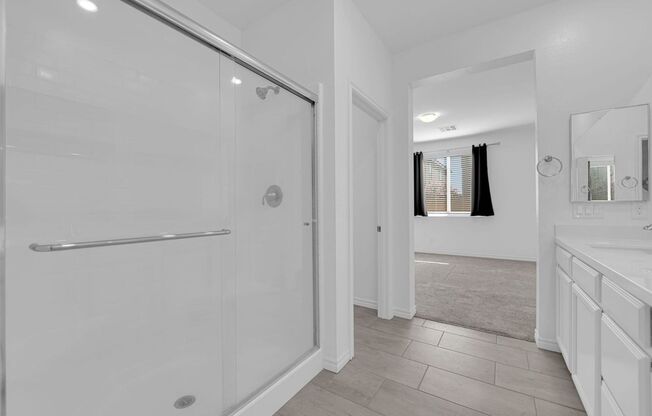 3 bedroom home in gated community! Move in today!