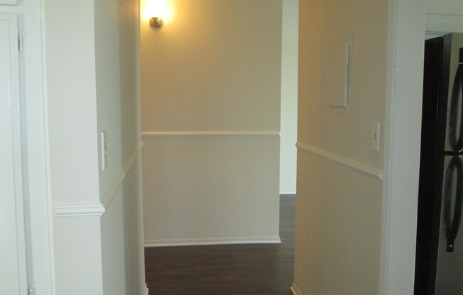 2 beds, 2 baths, $2,750, Unit # 401