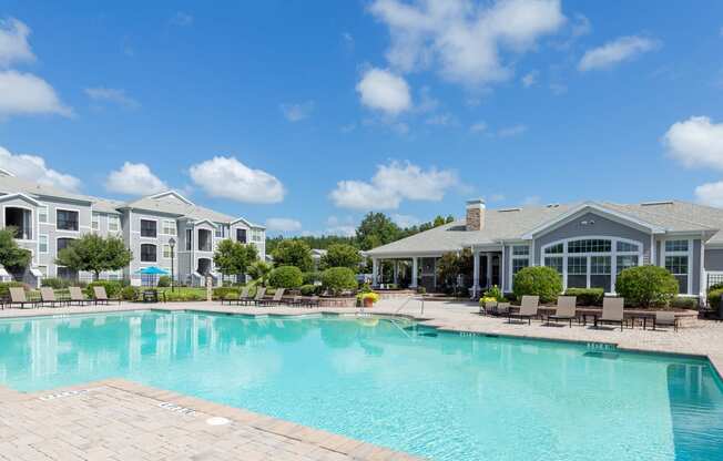 Courtney Station Apartments - Resort-style pool with spacious sundeck