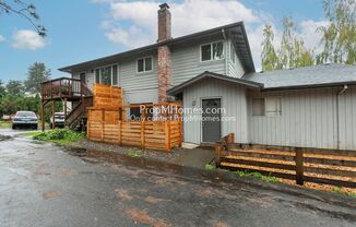Charming 2 Bedroom in the Highland Neighborhood - Deposit Special!
