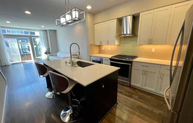 Bellevue Townhouse