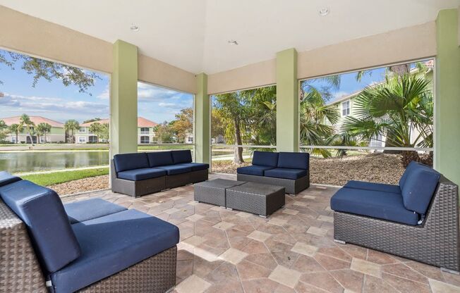 Outdoor Seating | Bay Breeze Villas