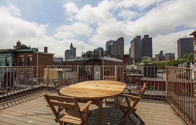 11 BARTLETT PL