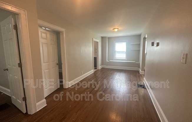 3 beds, 1 bath, 1,286 sqft, $1,695