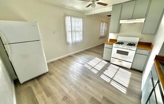 1 bed, 1 bath, $750, Unit A