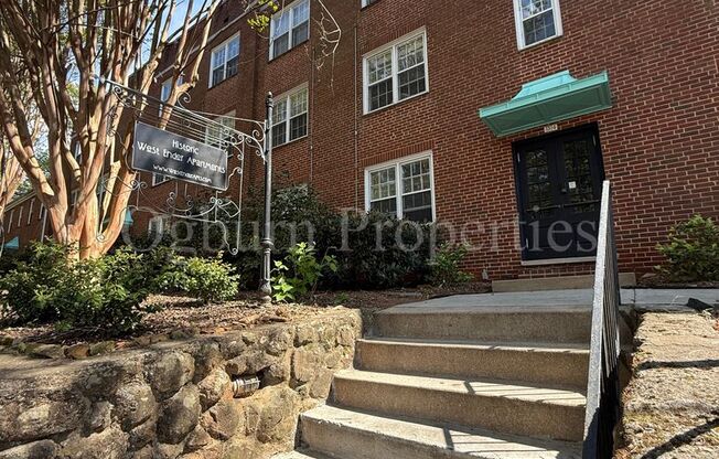 1306 Glade Street
