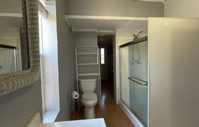 1 bed, 1 bath, $795