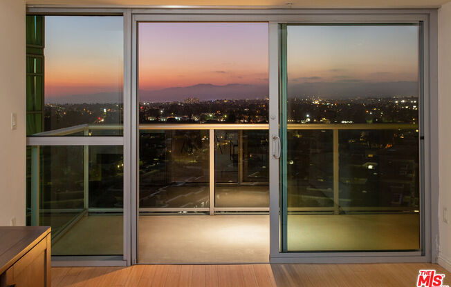 1 bed, 1.5 baths, 996 sqft, $4,495, Unit 1609