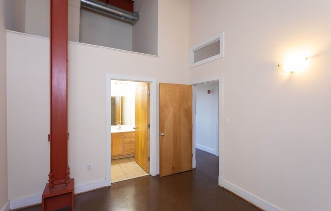 2 beds, 2 baths, 900 sqft, $1,839, Unit 306