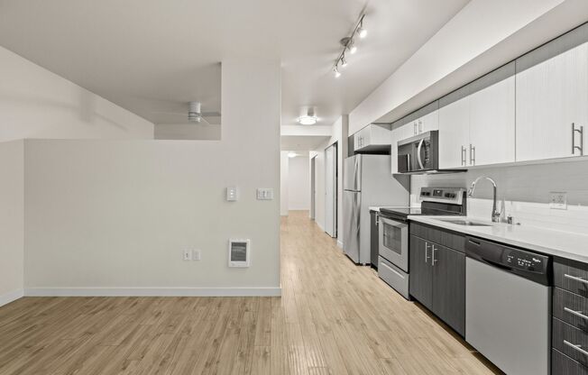 1 bed, 1 bath, 518 sqft, $1,695, Unit 125