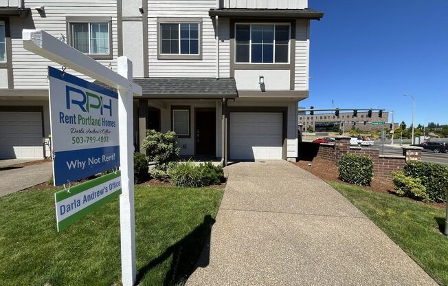 4 beds, 3.5 baths, $2,995
