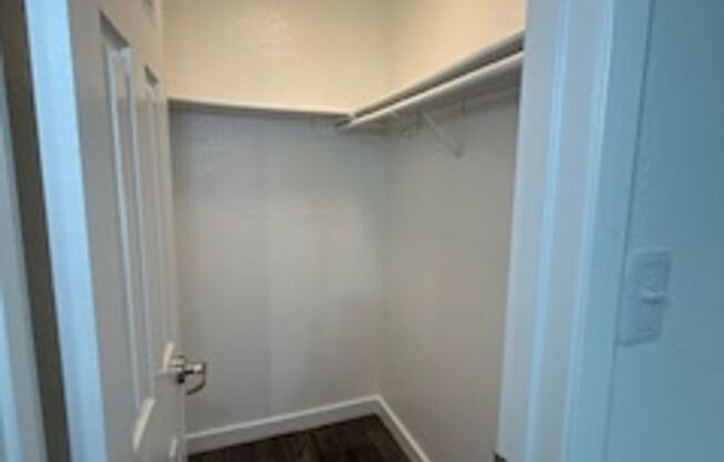 1 bed, 1 bath, 745 sqft, $1,520, Unit 100