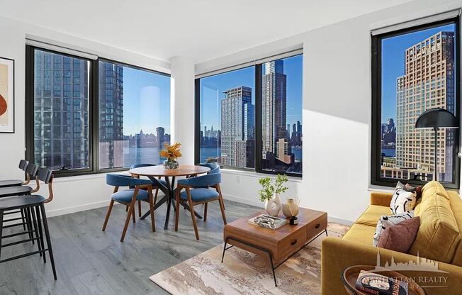 2 beds, 2 baths, $5,900, Unit 3303