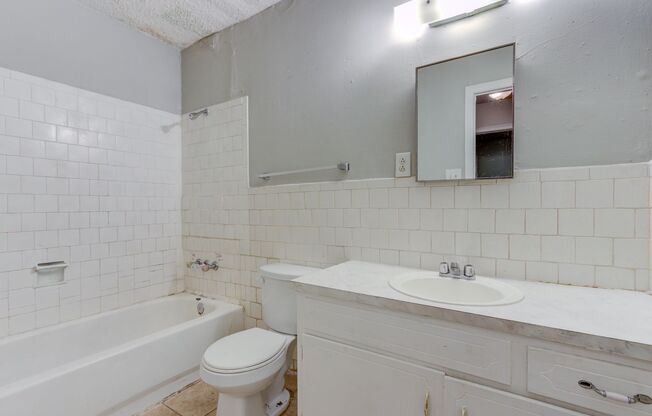 2 beds, 1 bath, 825 sqft, $775, Unit 1501 Apartment 30