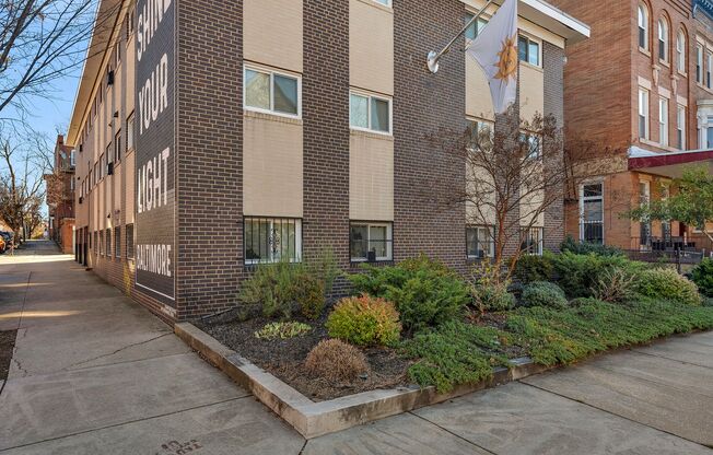 2637 Saint Paul Street