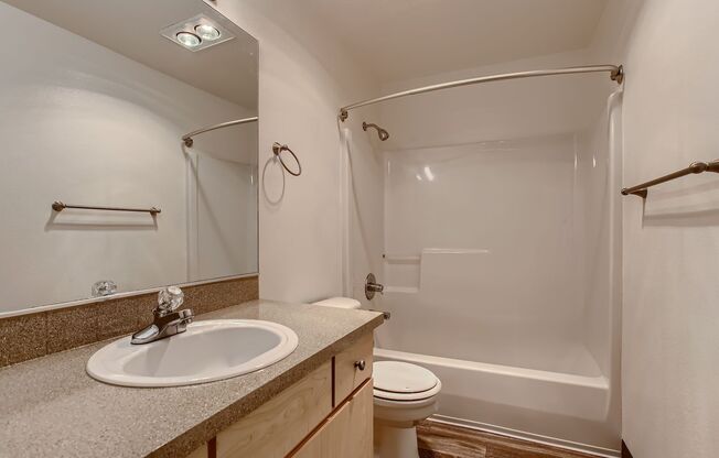 Studio, 1 bath, 350 sqft, $925, Unit Unit A