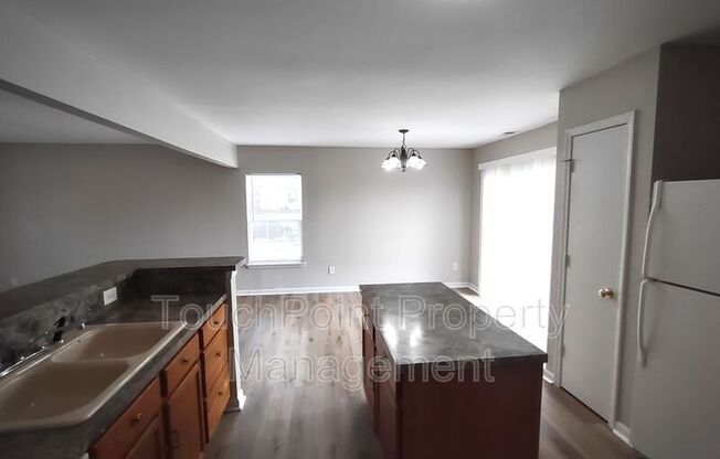 2111 PIMPERNEL RD