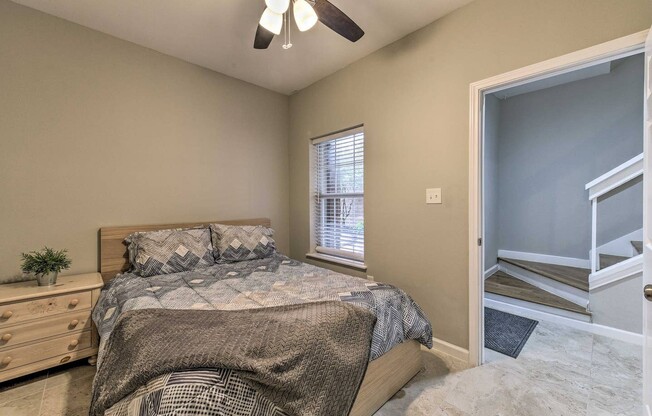 Lake Front Townhome with resort-like Views!