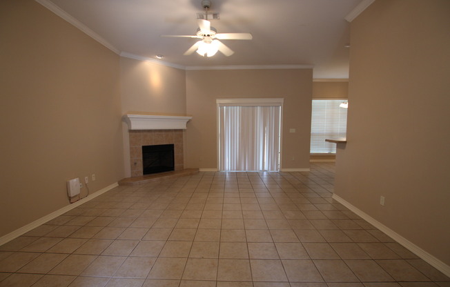 Stunning 3 Bedroom in Vineyard Estates! Available Now!