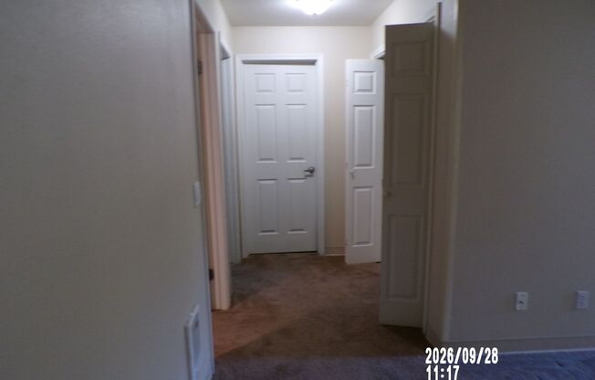 2 beds, 1 bath, 754 sqft, $1,577, Unit 137-210